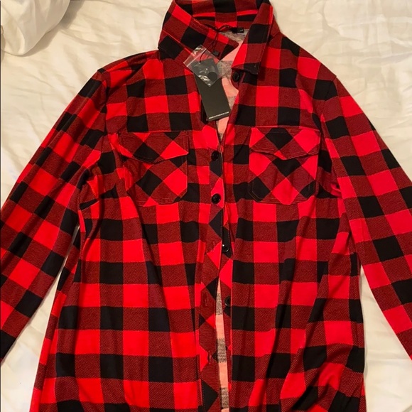 Black and red checkered flannel - Picture 1 of 8